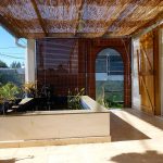 store mauricien teinte miel
